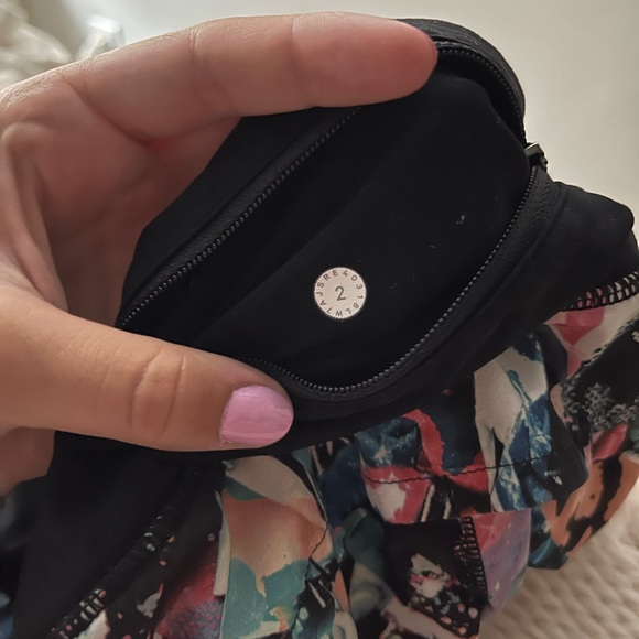 Lululemon multicolor Speed Up Low-Rise Lined Short 2.5" - Picture 3 of 5